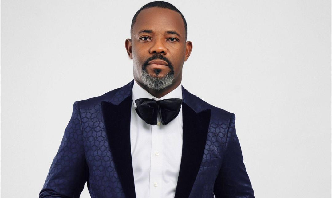 Comedian Okey Bakassi Offers ₦5 Million Reward After Young Man Steals Eight Phones at Ikoyi Football Match