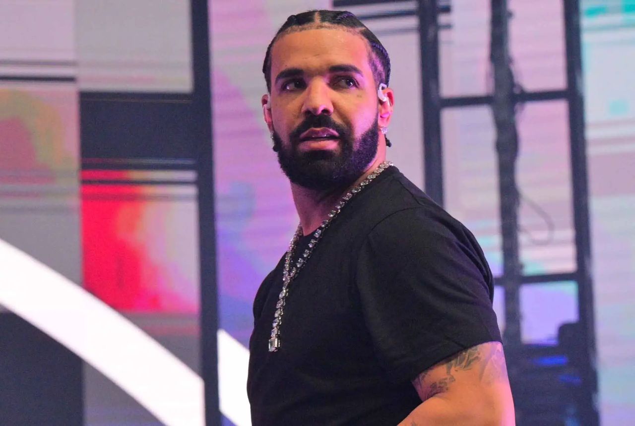 Drake Becomes First Artist With Three Albums Spending 10 Years on Billboard 200